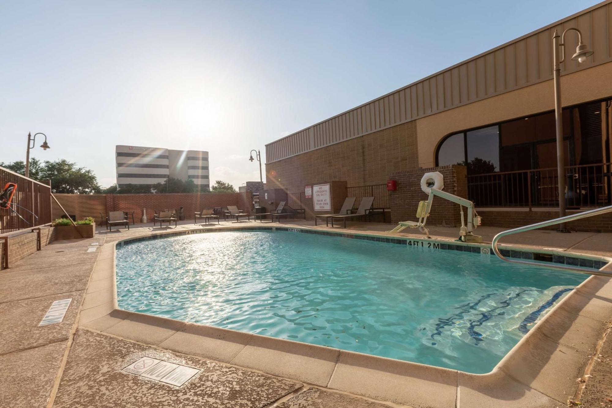 Doubletree By Hilton Dallas/Richardson Exteriör bild